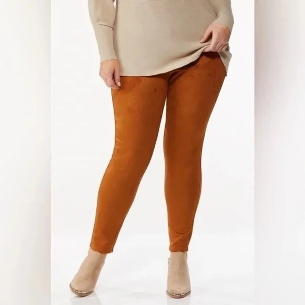 ❄️ Cato | Plus Size Faux Suede Leggings Various Sizes Available.